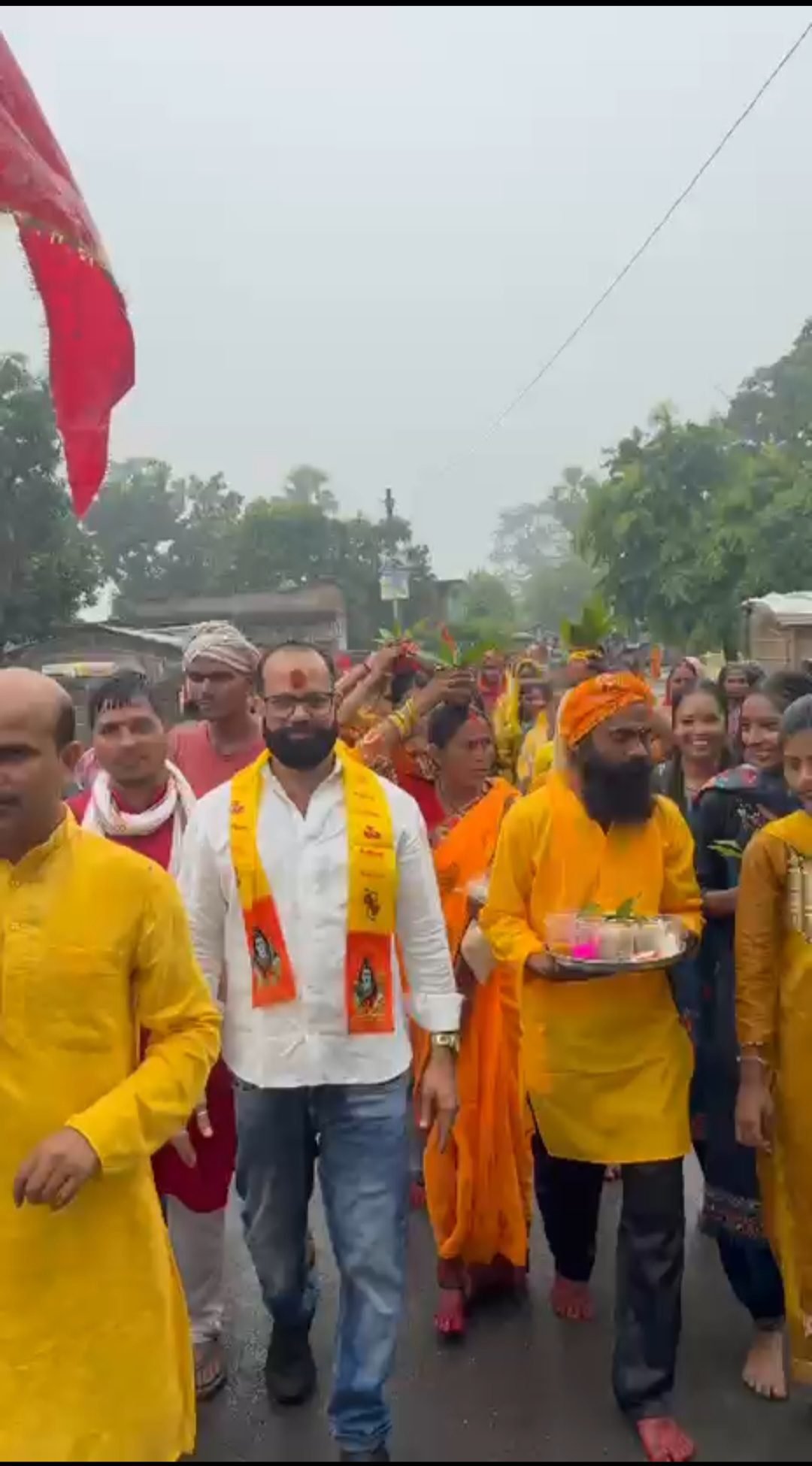 सावन के प्रथम सोमवार पर श्री हट्ठी माई मंदिर से निकली ऐतिहासिक कलश यात्रा, हर-हर महादेव के जयघोष से गूंजा पूरा क्षेत्र